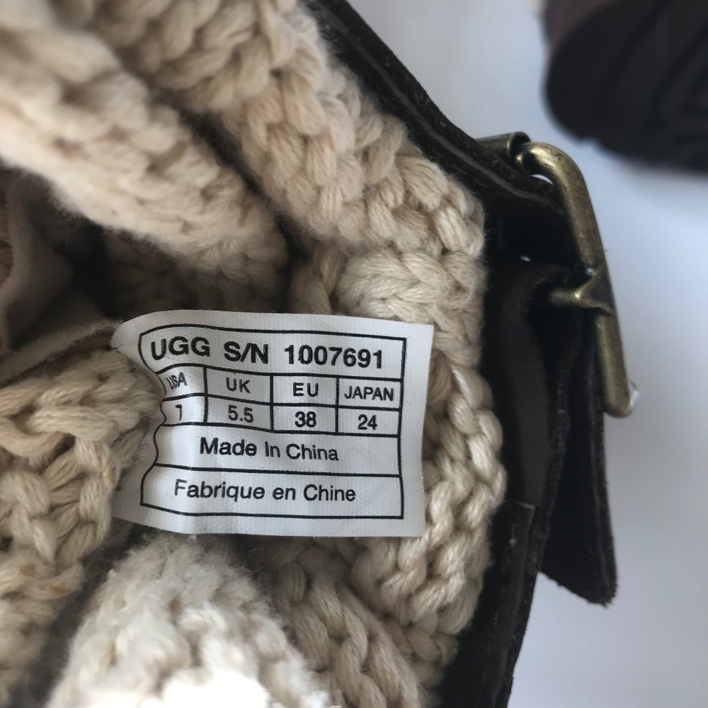 Ugg Australia Cassidee Buckle Cable Knit Boots 7 - Picture 6 of 10